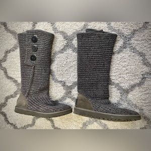 UGG Classic Cardy Grey Women’s Knit Size 8